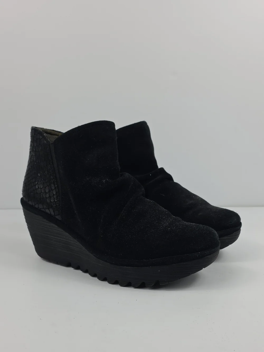 Fly‎ London Yamy Black Suede Wedge Women's Ankle Boots Size EU 40- US 9